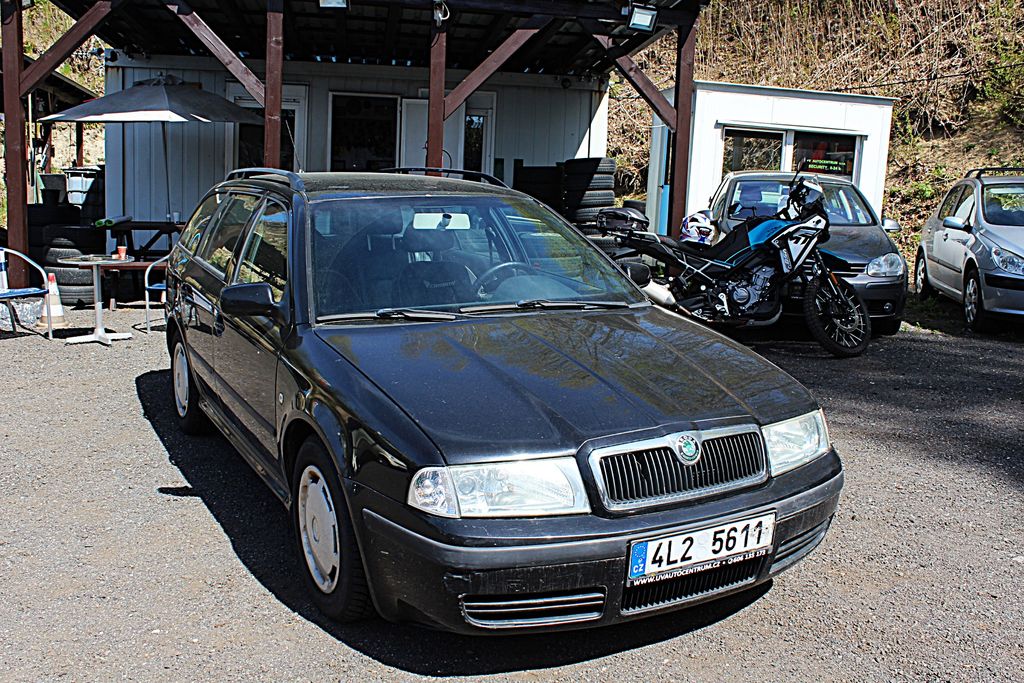 skoda-octavia-kombi-1-9-tdi-4x4 - 2