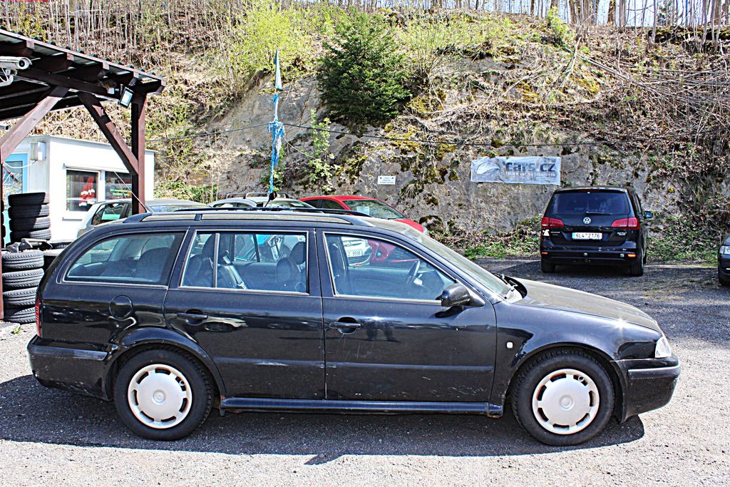skoda-octavia-kombi-1-9-tdi-4x4 - 3