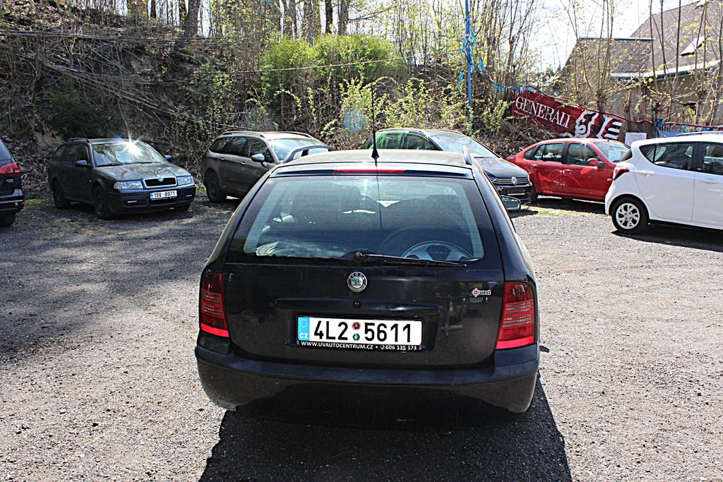 skoda-octavia-kombi-1-9-tdi-4x4 - 4