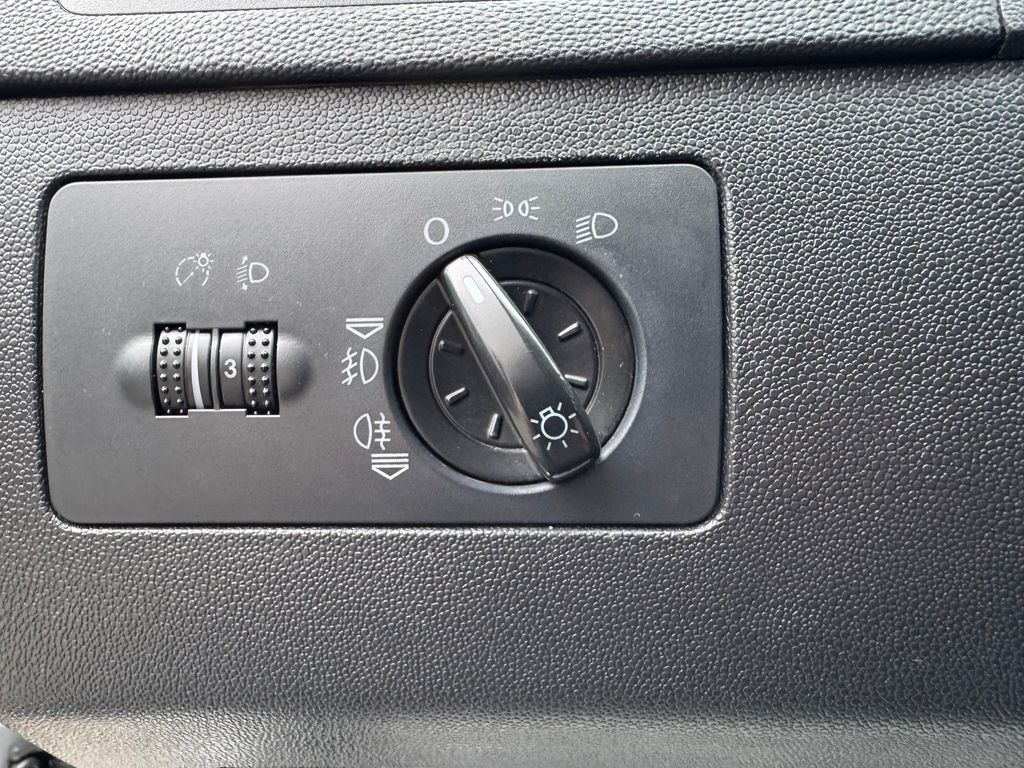 skoda-fabia-1-4-16v-elegance - 7