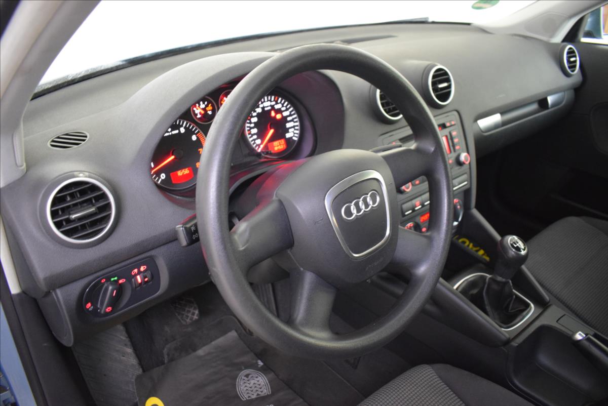 audi-a3-1-4-tfsi-super-stav-po-stk - 9