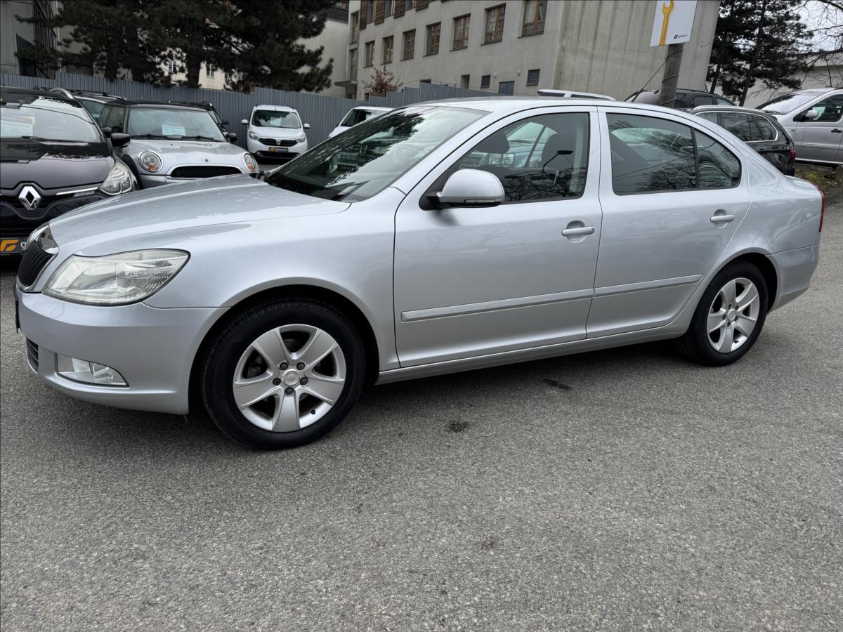 skoda-octavia-1-6-mpi-lpg-bez-koroze - 2