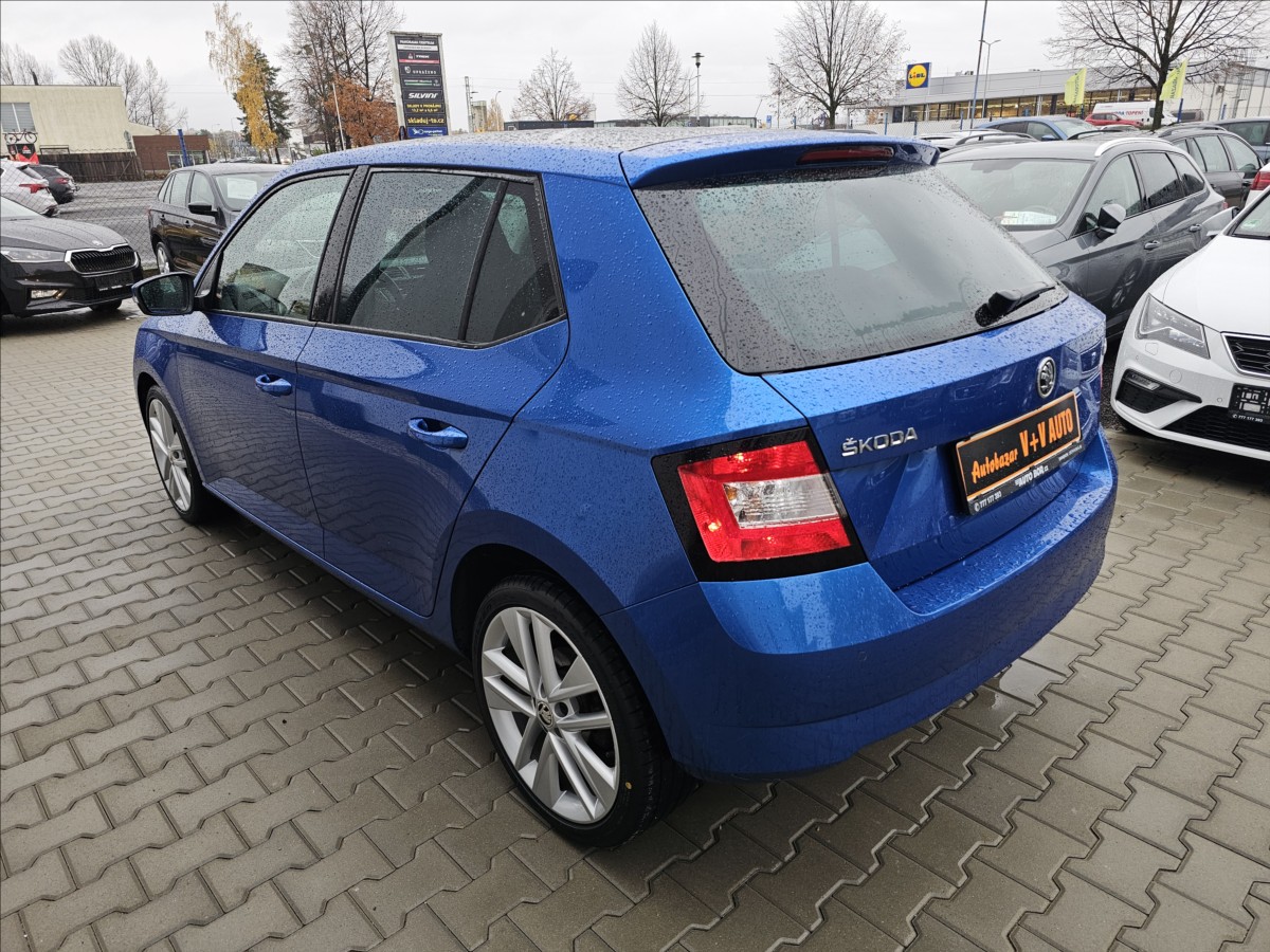 skoda-fabia-iii-1-2tsi-style-panorama - 7
