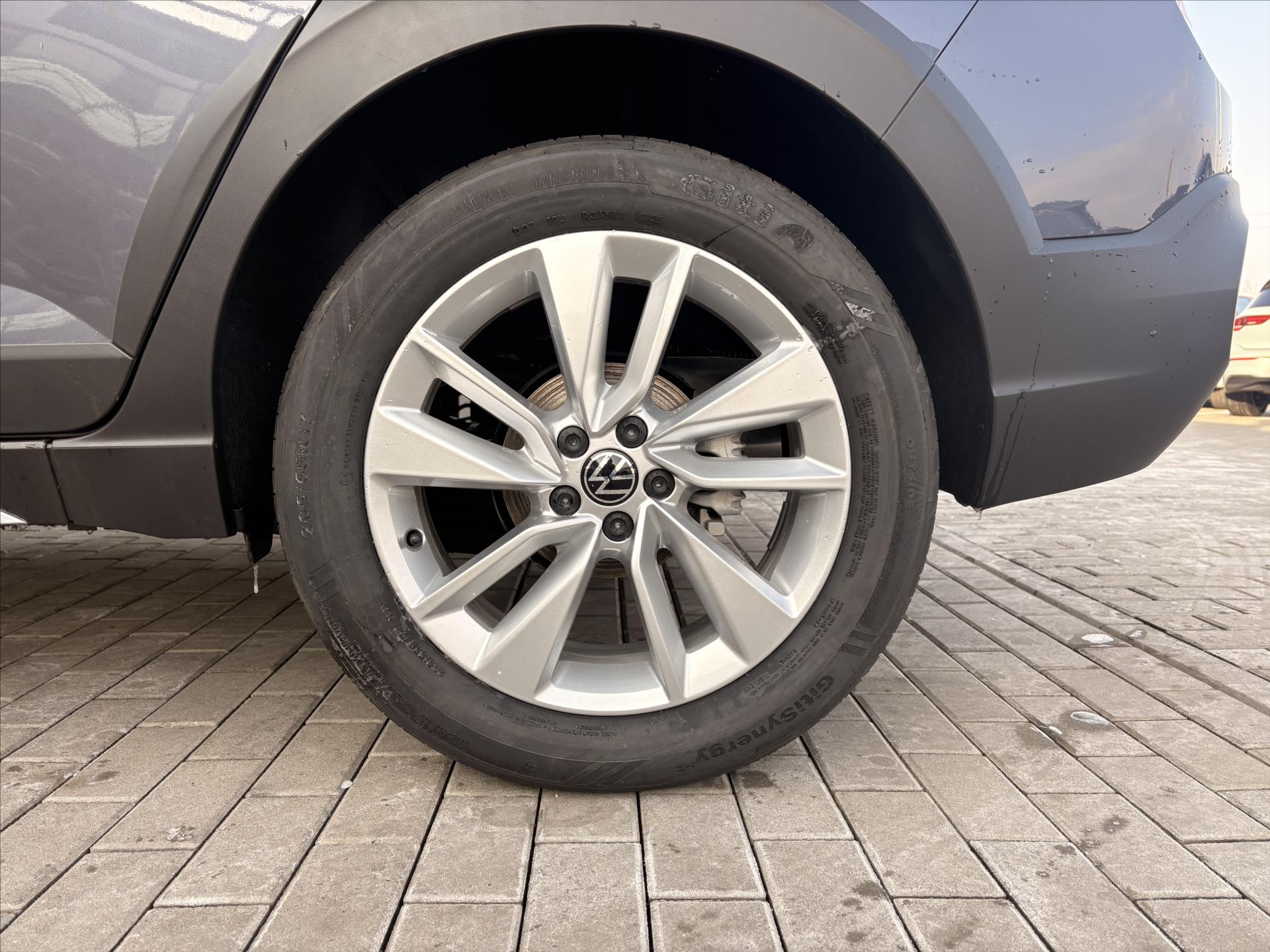volkswagen-taigo-1-0-tsi-85w-6g-people - 7
