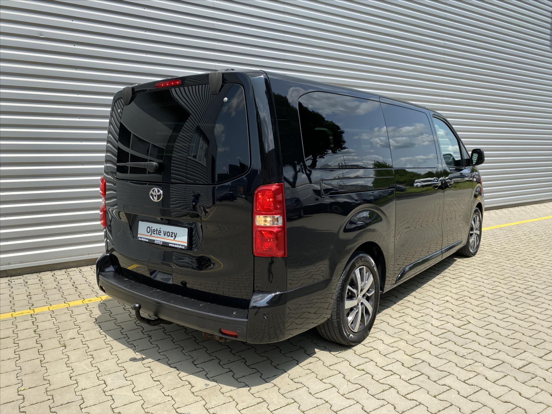 toyota-proace-2-0-long-130kw-automat - 4