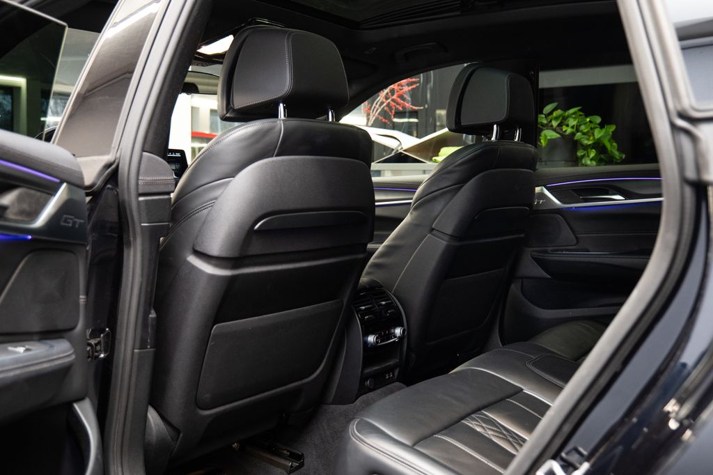 bmw-rada-6-i-gt-rwd-360-4-zony-pano-led - 9