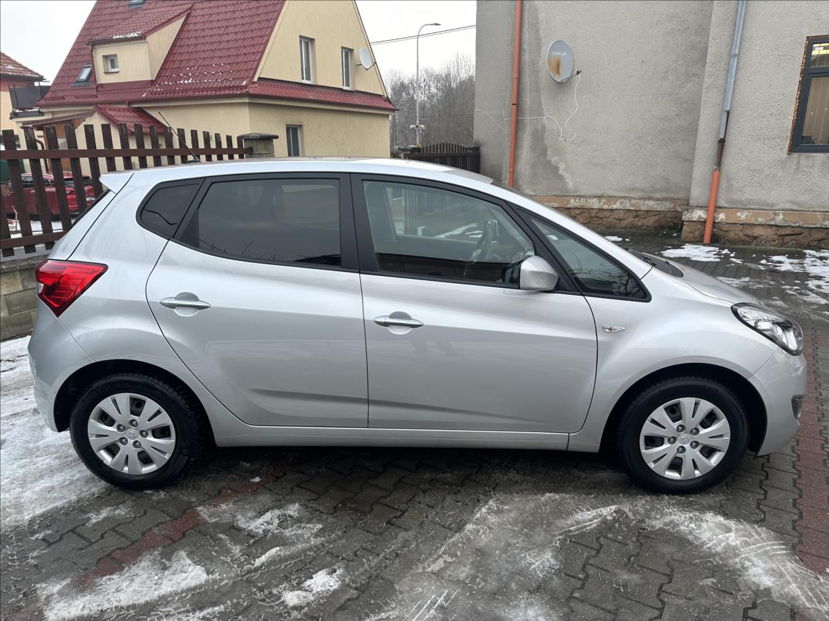 hyundai-ix20-1-6-automat-1-majitel - 1