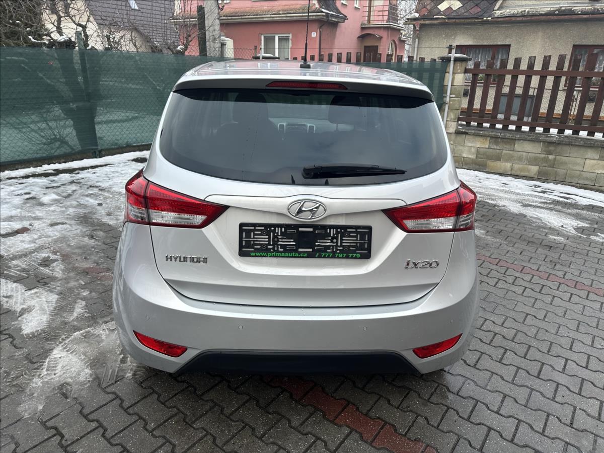 hyundai-ix20-1-6-automat-1-majitel - 3