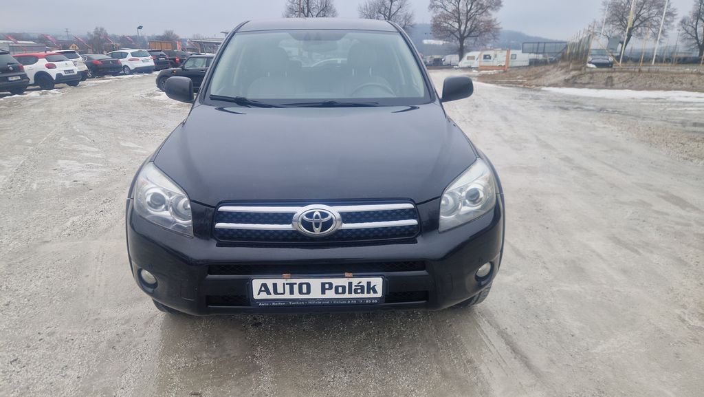 Toyota RAV4 2,2 D