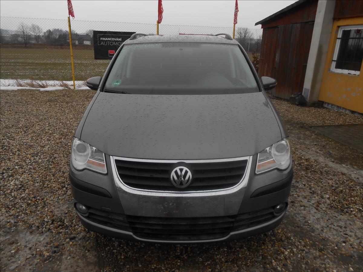 volkswagen-touran-1-9-tdi-66kw - 1