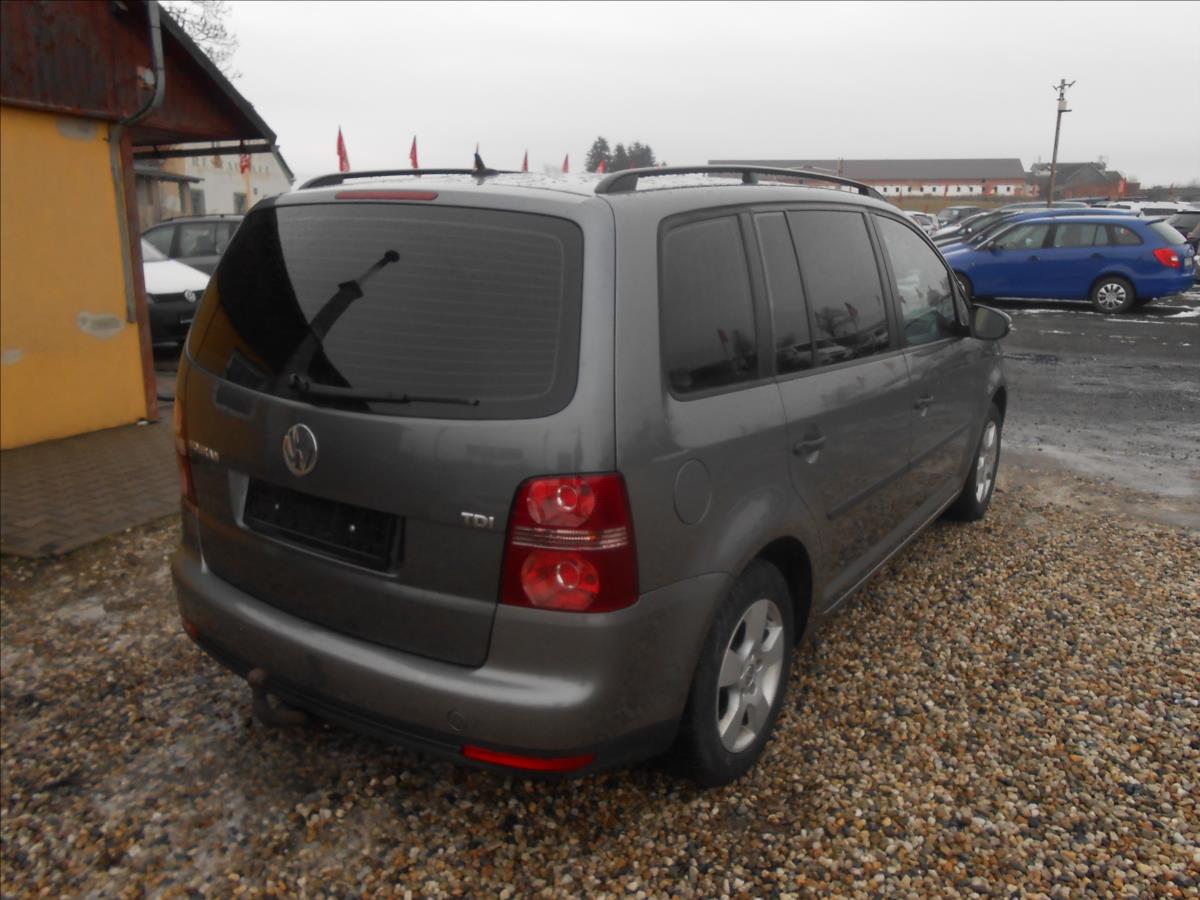 volkswagen-touran-1-9-tdi-66kw - 5