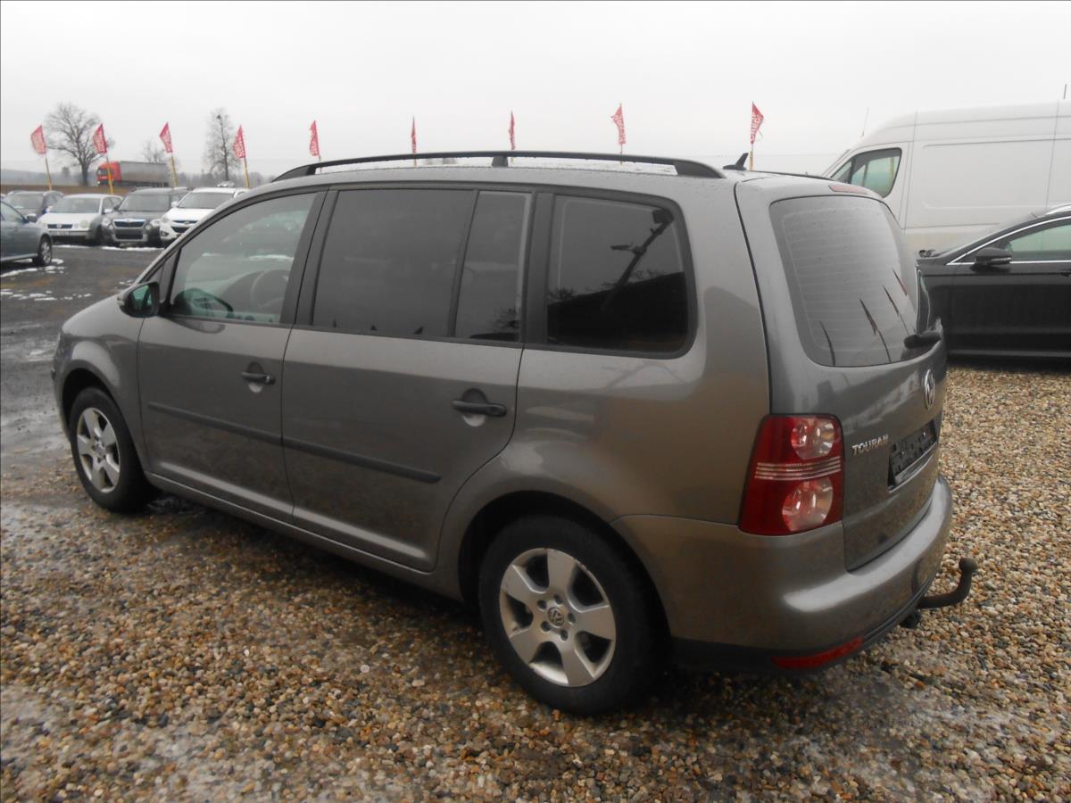 volkswagen-touran-1-9-tdi-66kw - 7