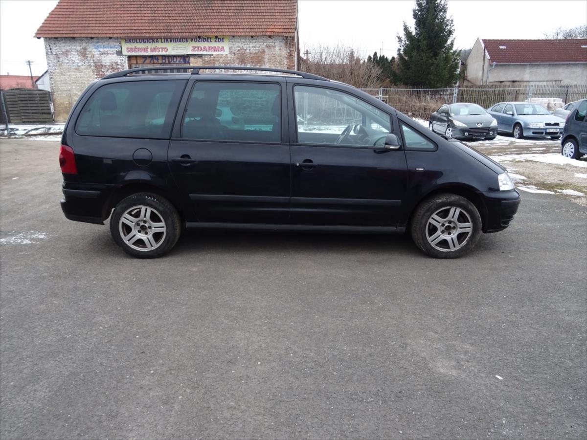 volkswagen-sharan-1-9-tdi-85-kw - 3