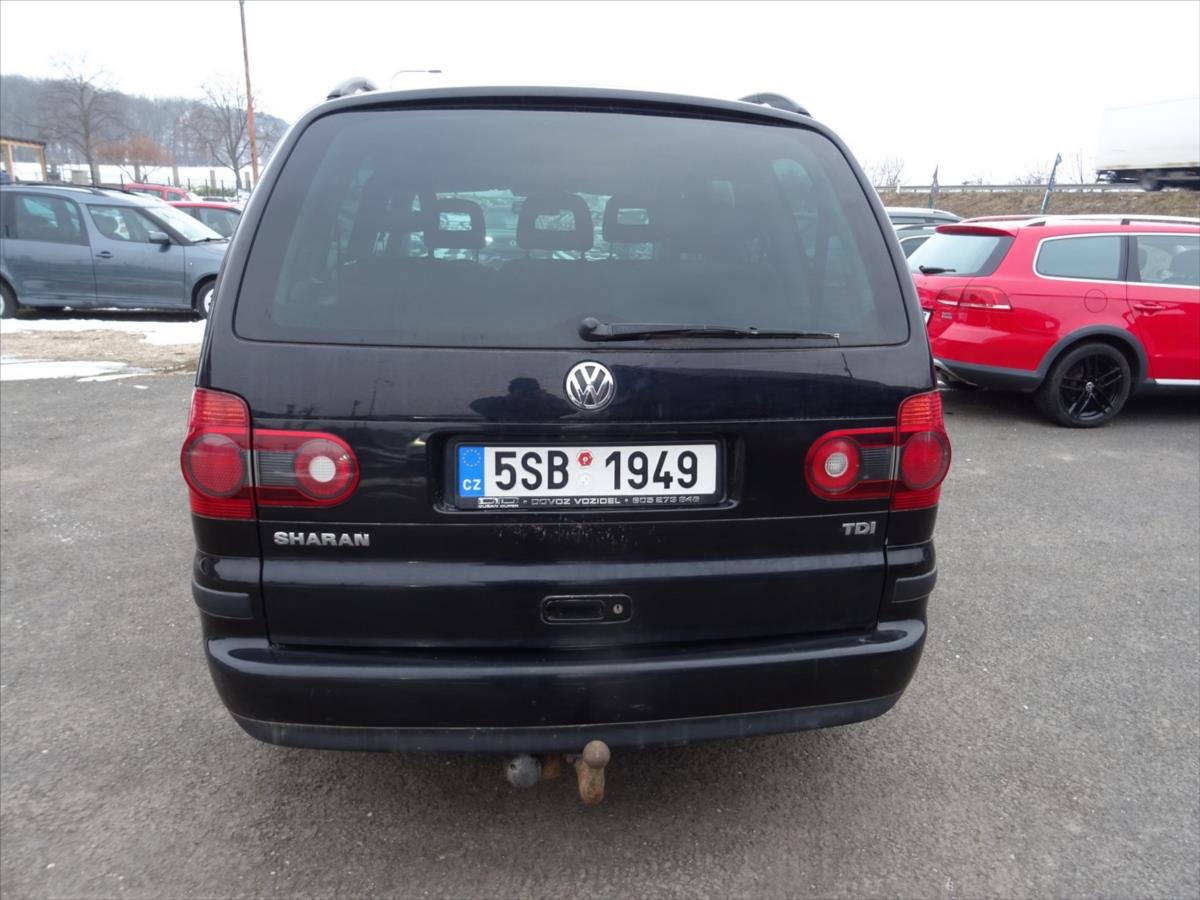 volkswagen-sharan-1-9-tdi-85-kw - 8