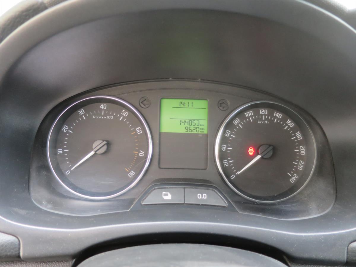 skoda-roomster-1-2-tsi - 8