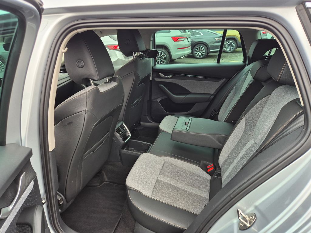 skoda-octavia-combi-2-0-tdi-top-selection-w - 9