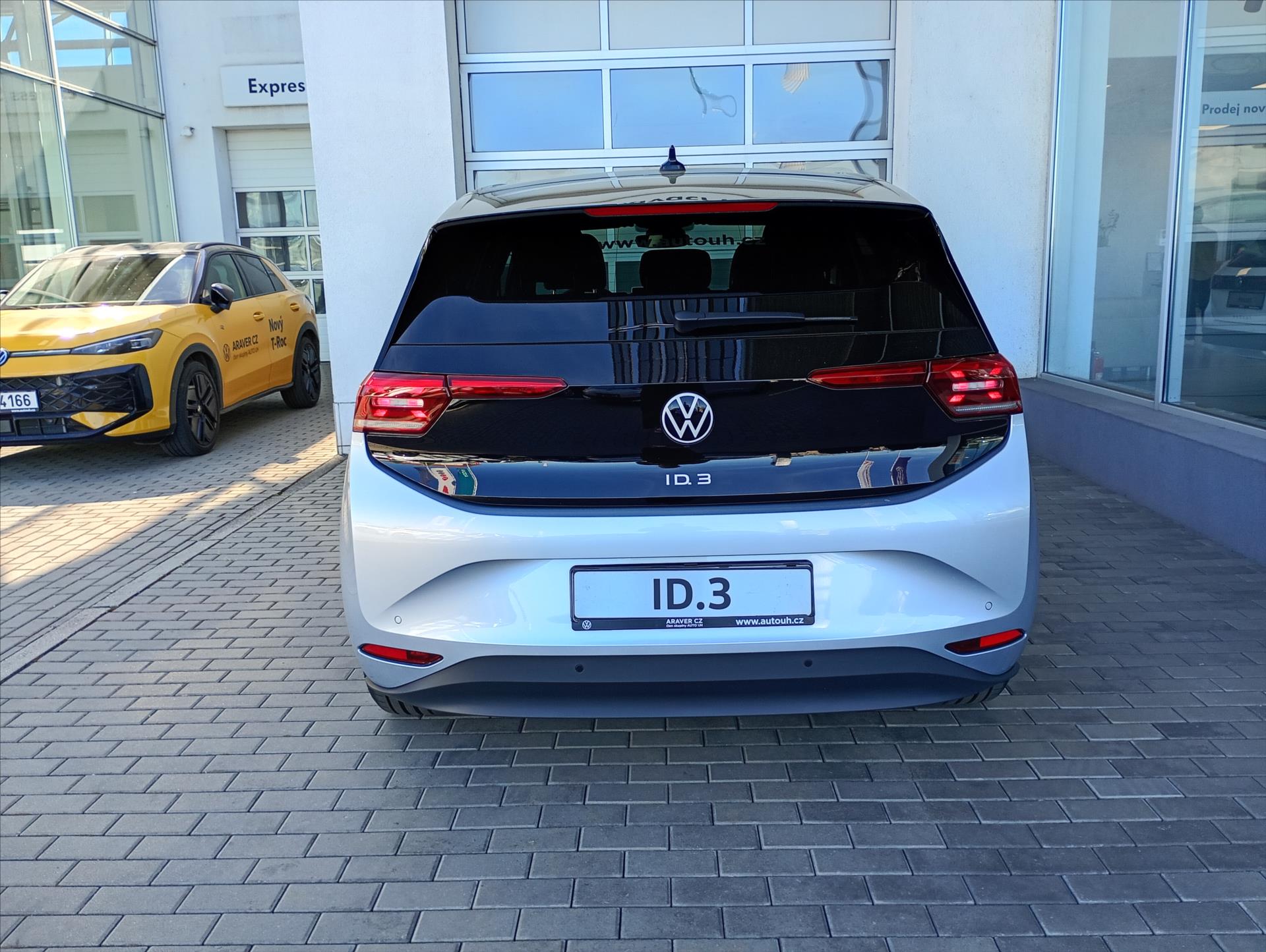 volkswagen-id-3-pro-people-150-kw-59-kwh - 5