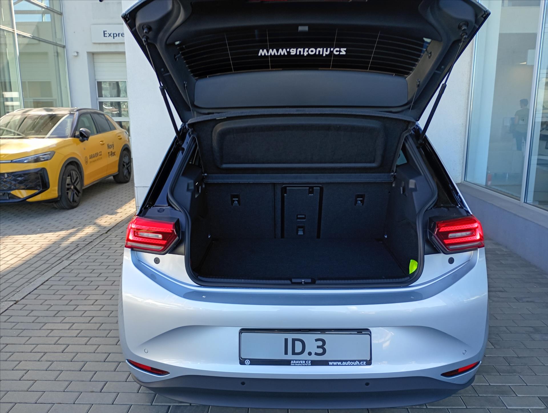 volkswagen-id-3-pro-people-150-kw-59-kwh - 8