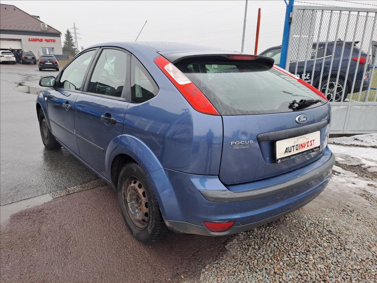 ford-focus-1-6-i - 3