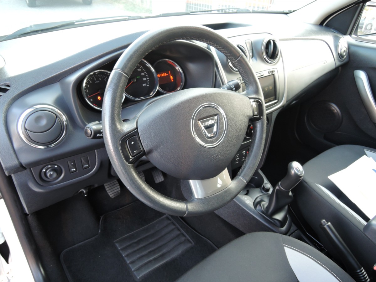 dacia-sandero-1-5-dci-stepway-arctica-navi - 8