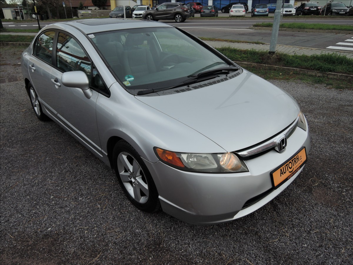 honda-civic-1-8-i-vtec-aut-sibr - 1