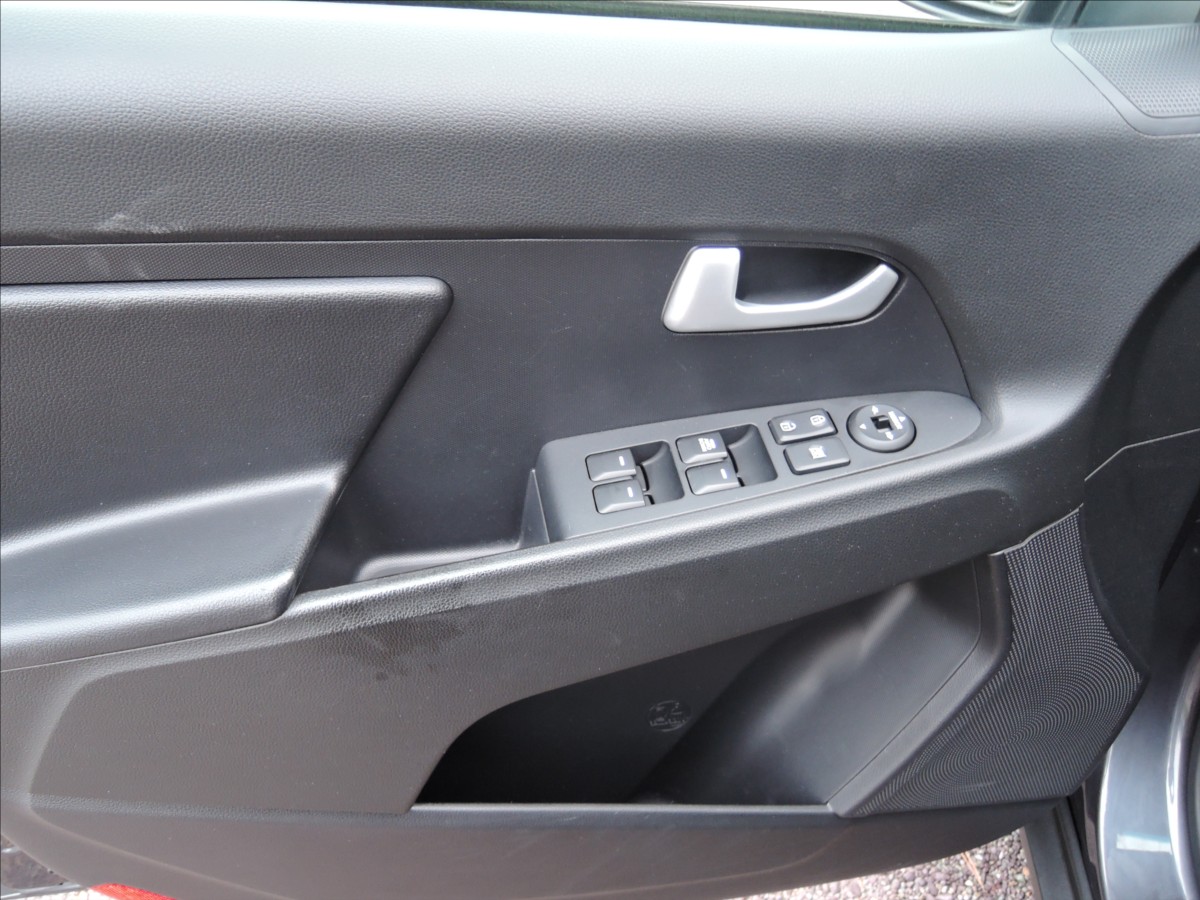kia-sportage-1-6-gdi-navi-kamera - 9
