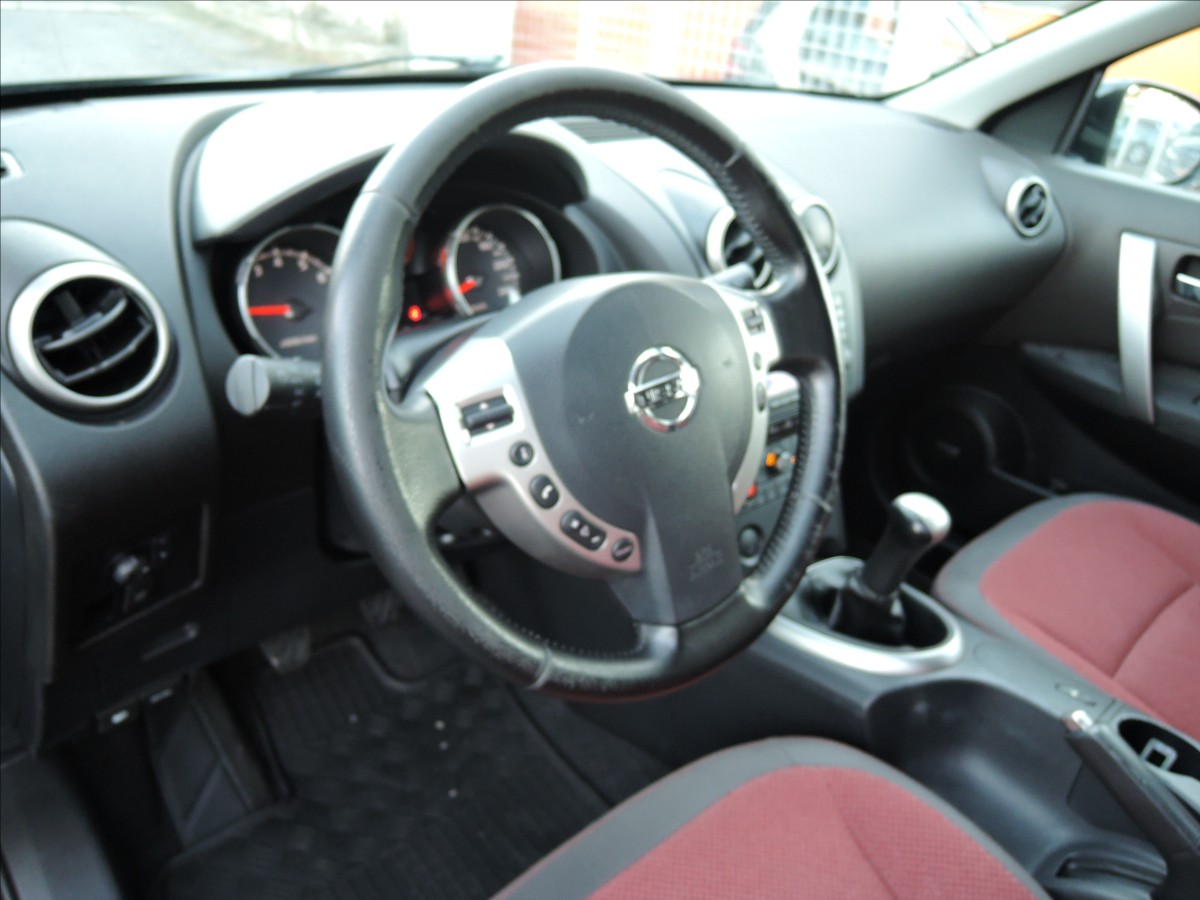nissan-qashqai-1-6-i-cr-panorama - 8