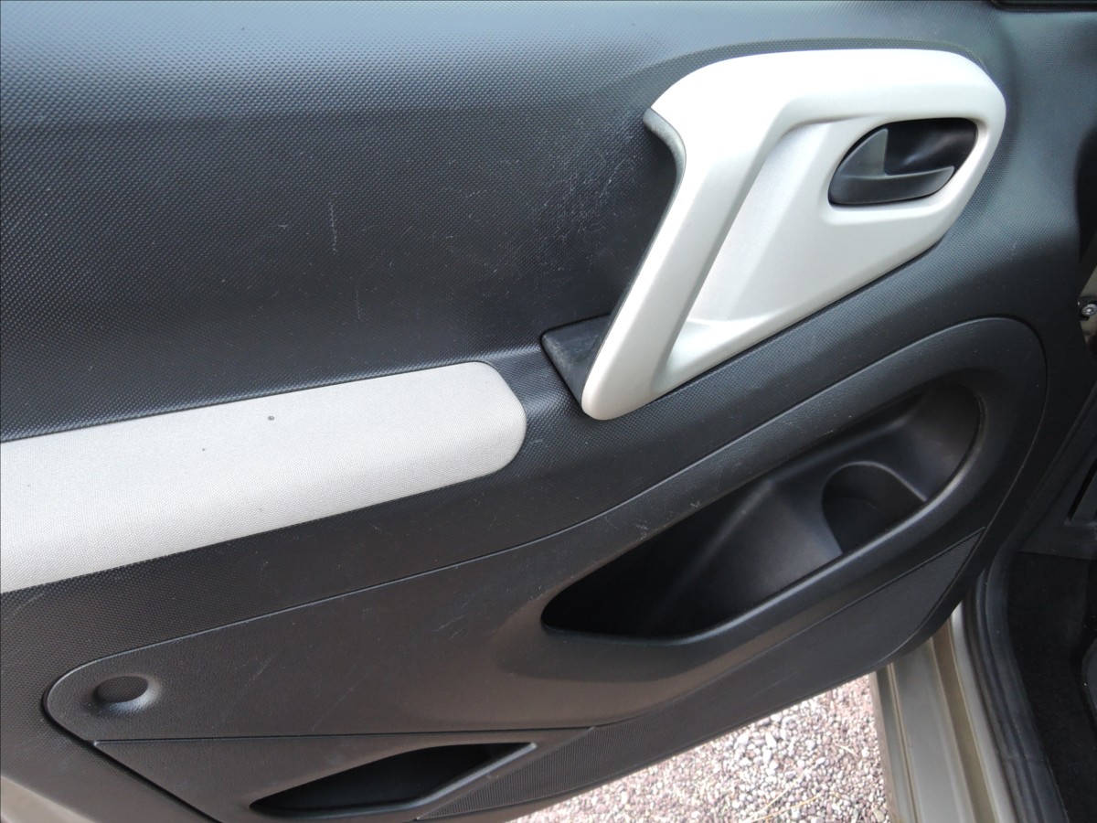 peugeot-partner-tepee-1-6-e-hdi-lion-edition-servis - 9