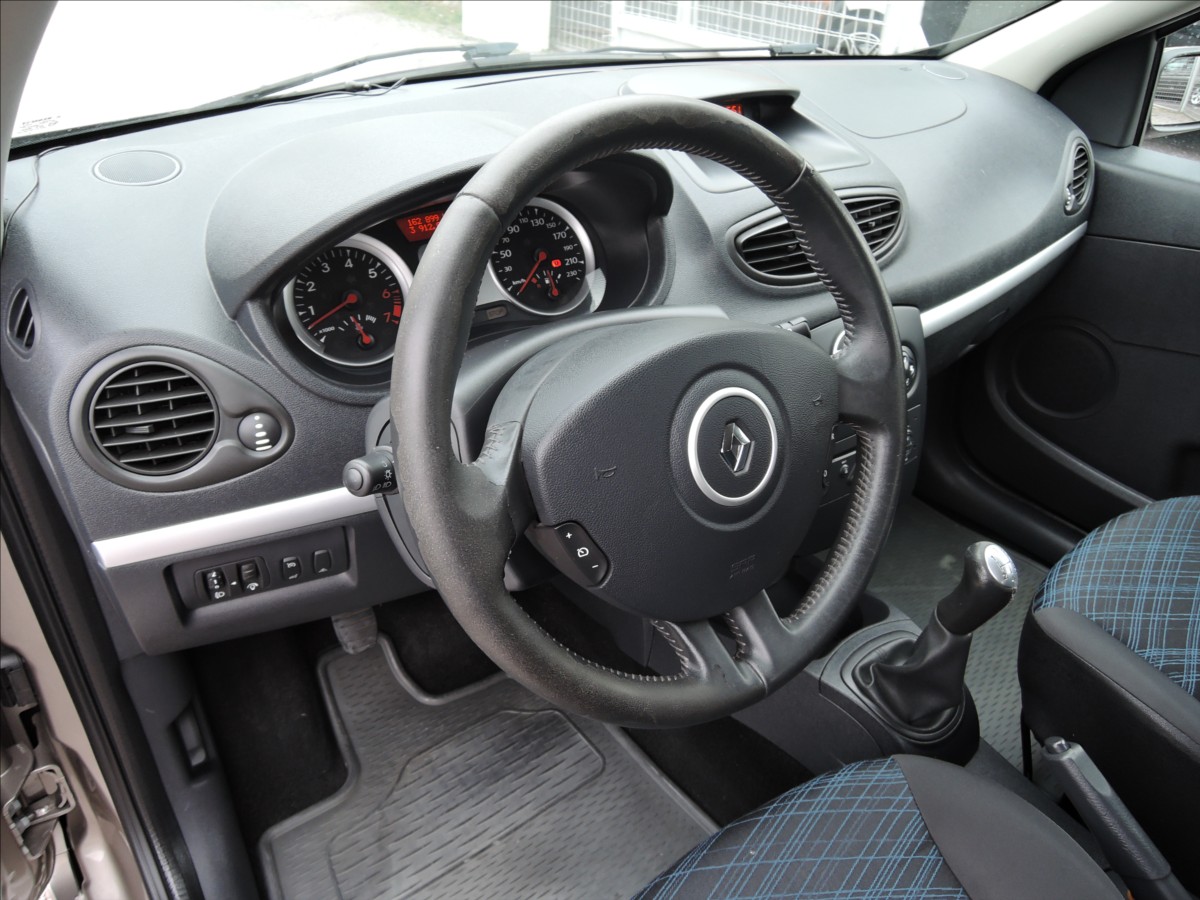 renault-clio-1-2-grandtour-tce-servis - 7