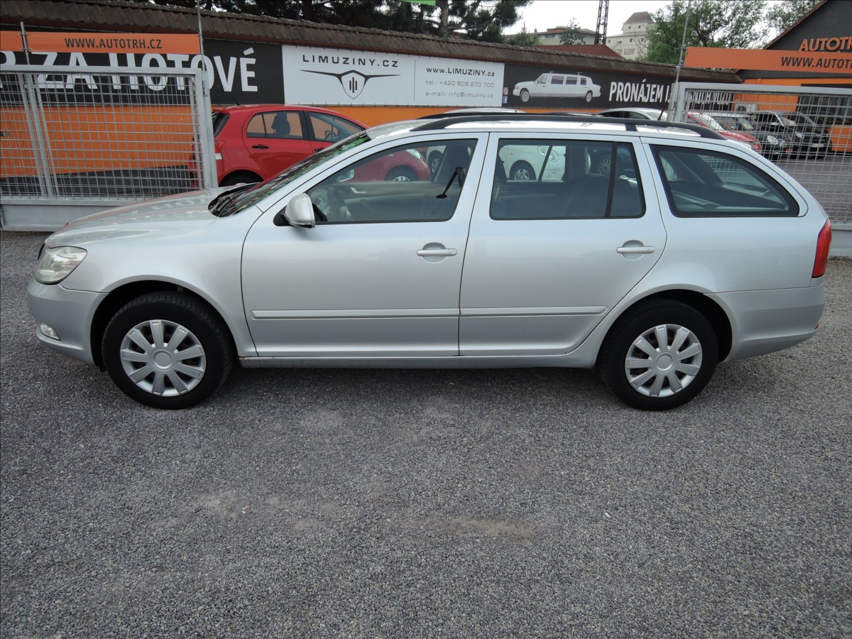 skoda-octavia-1-6-tdi-4x4-elegance - 3