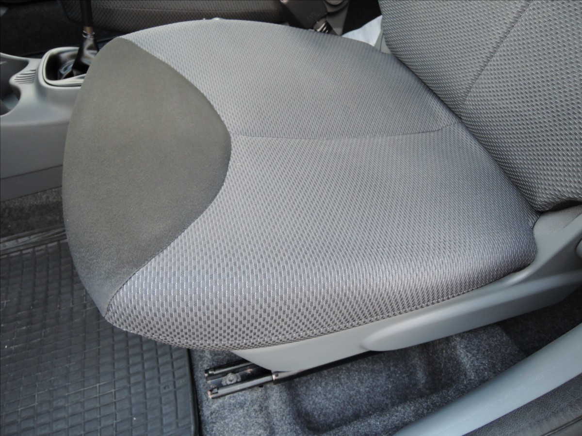 toyota-aygo-1-0-vvt-i-cool-servis - 9