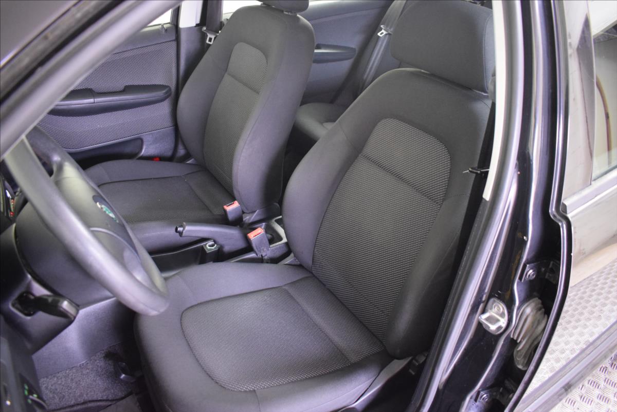 skoda-fabia-1-4-i-po-servisu-super-stav - 9