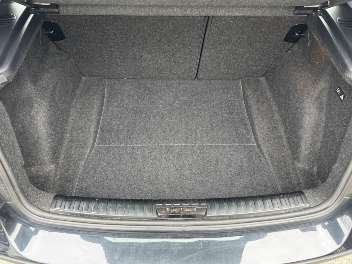 bmw-rada-1-2-0-pekny-stav-jede-perfektne - 9