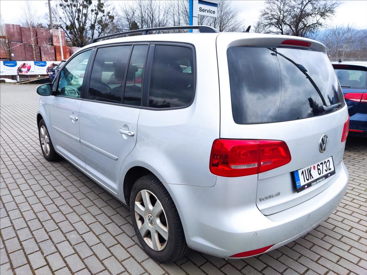 volkswagen-touran-2-0-tdi - 3