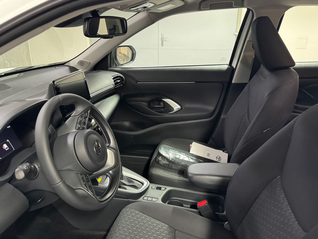 toyota-yaris-cross-comfort-1-5-hybrid-fwd-116k - 8