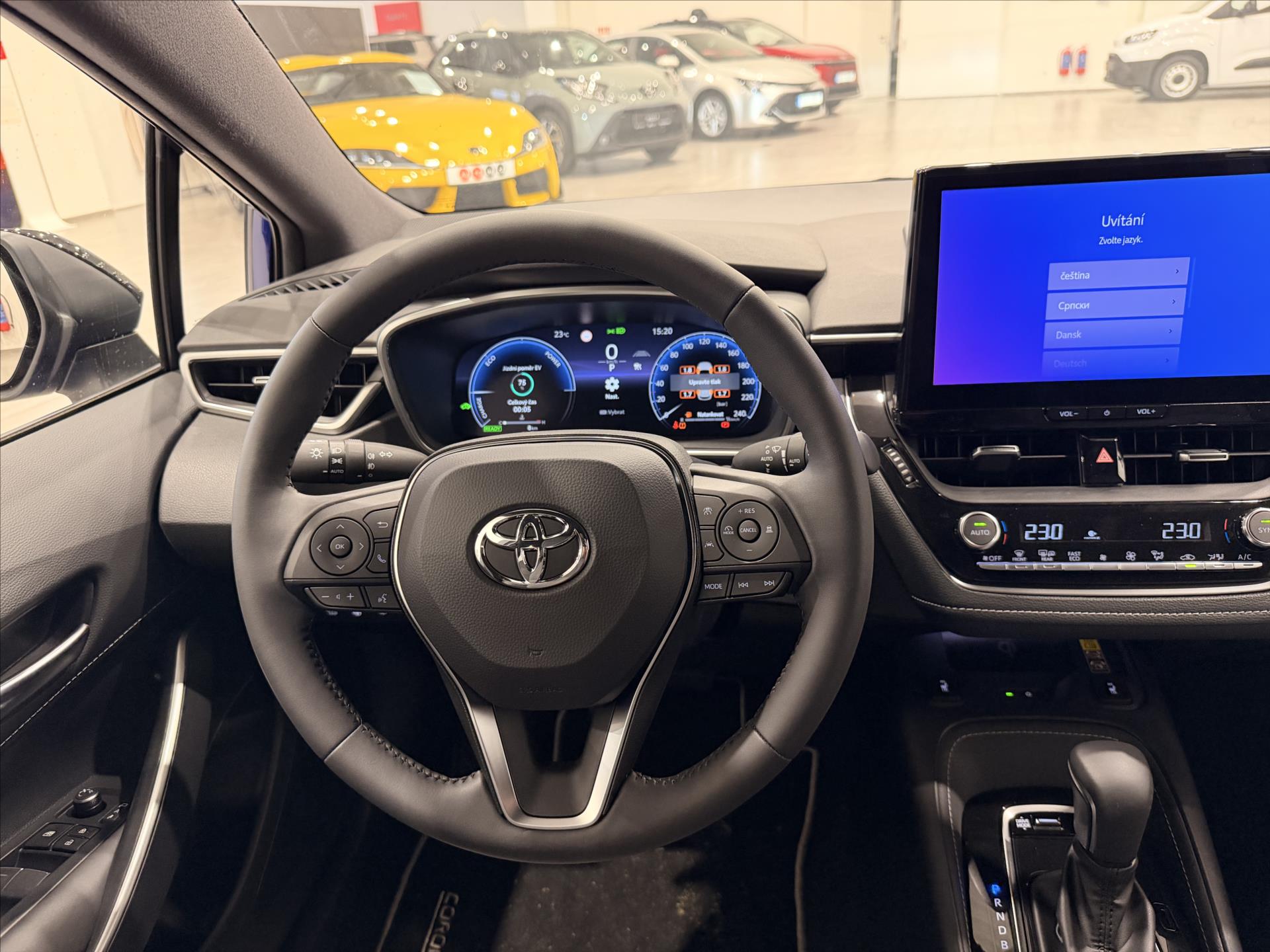 toyota-corolla-1-8-hybrid-140k-style - 8