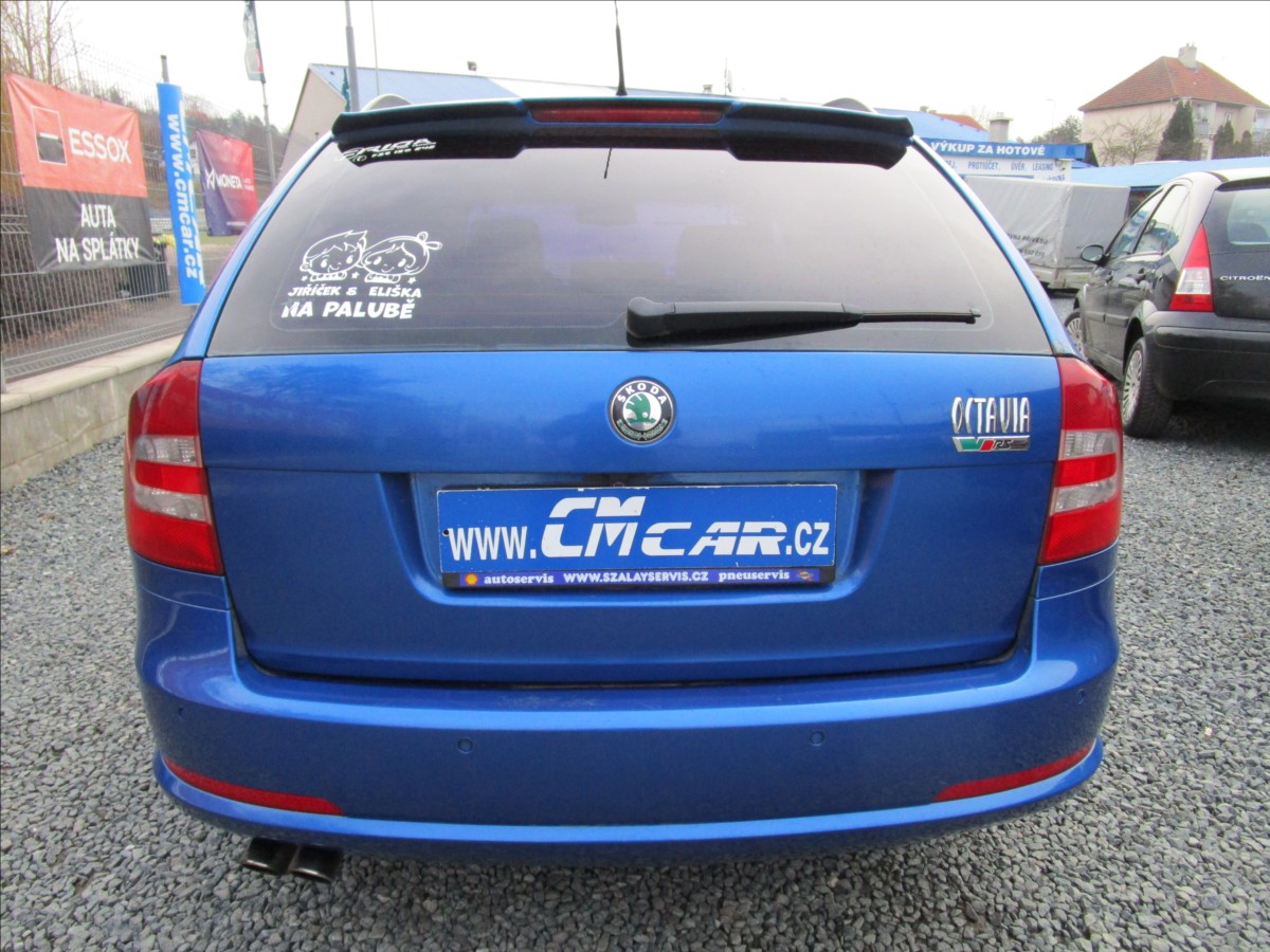 skoda-octavia-combi-2-0tdi-rs-aut-klima - 4