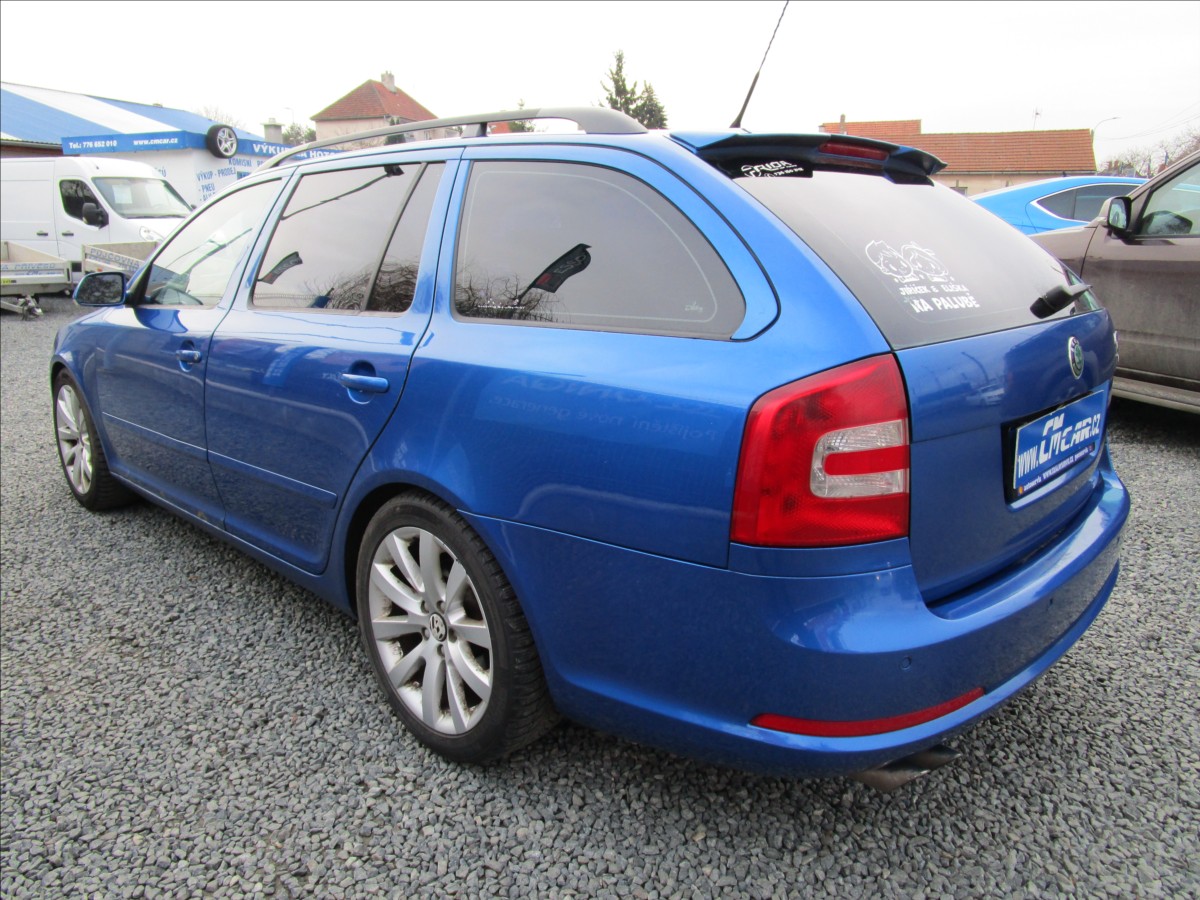 skoda-octavia-combi-2-0tdi-rs-aut-klima - 5