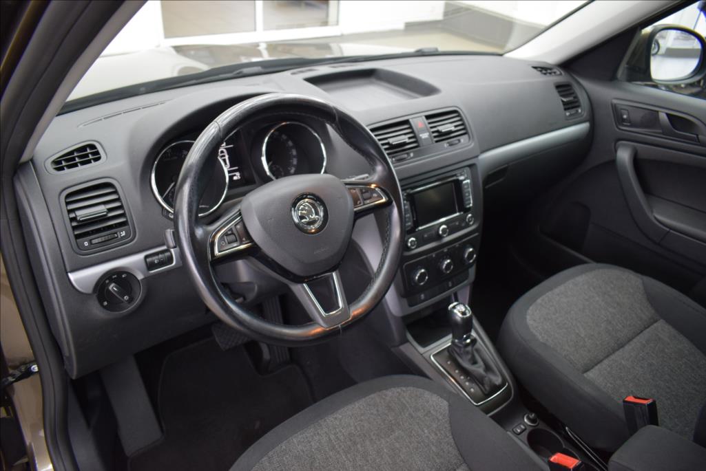 skoda-yeti-1-2-tsi-1-maj-dsg-serviska - 8