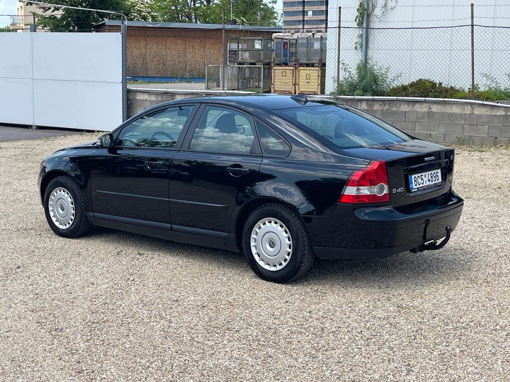 volvo-s40-1-6d-80kw-vyhrev-sed-nova-stk - 2