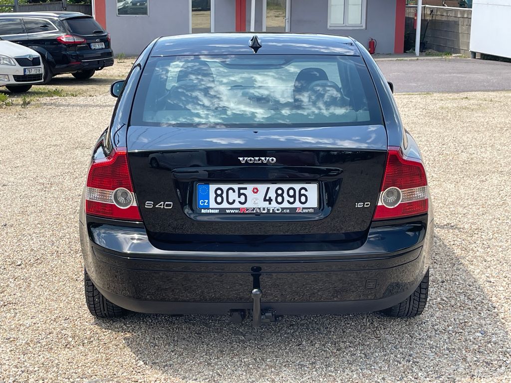 volvo-s40-1-6d-80kw-vyhrev-sed-nova-stk - 3