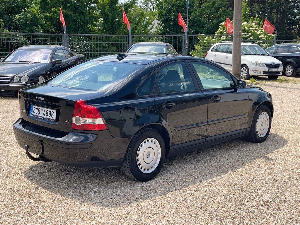 volvo-s40-1-6d-80kw-vyhrev-sed-nova-stk - 6