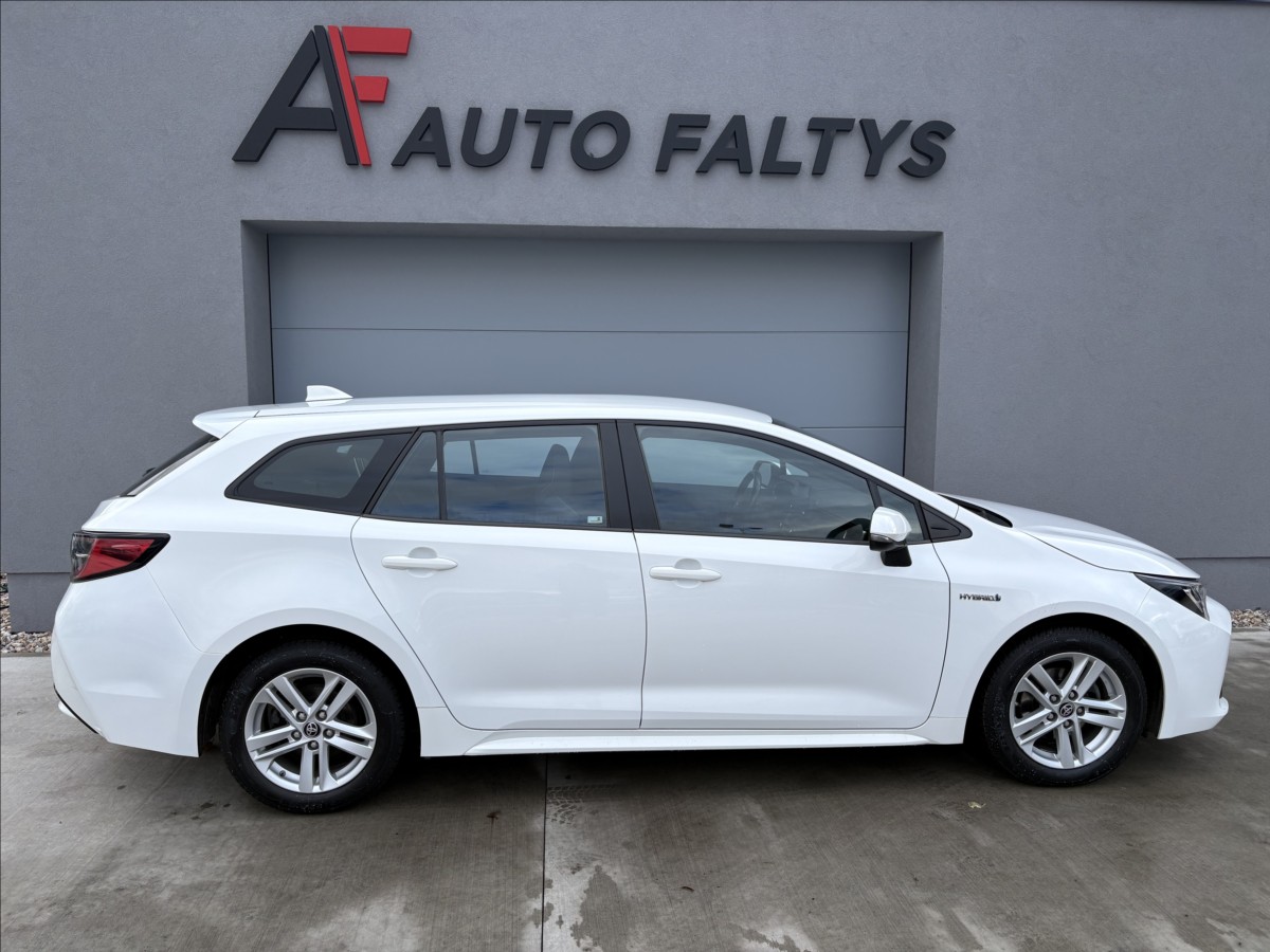 toyota-corolla-1-8-hybrid-automat-1maj-cz - 1