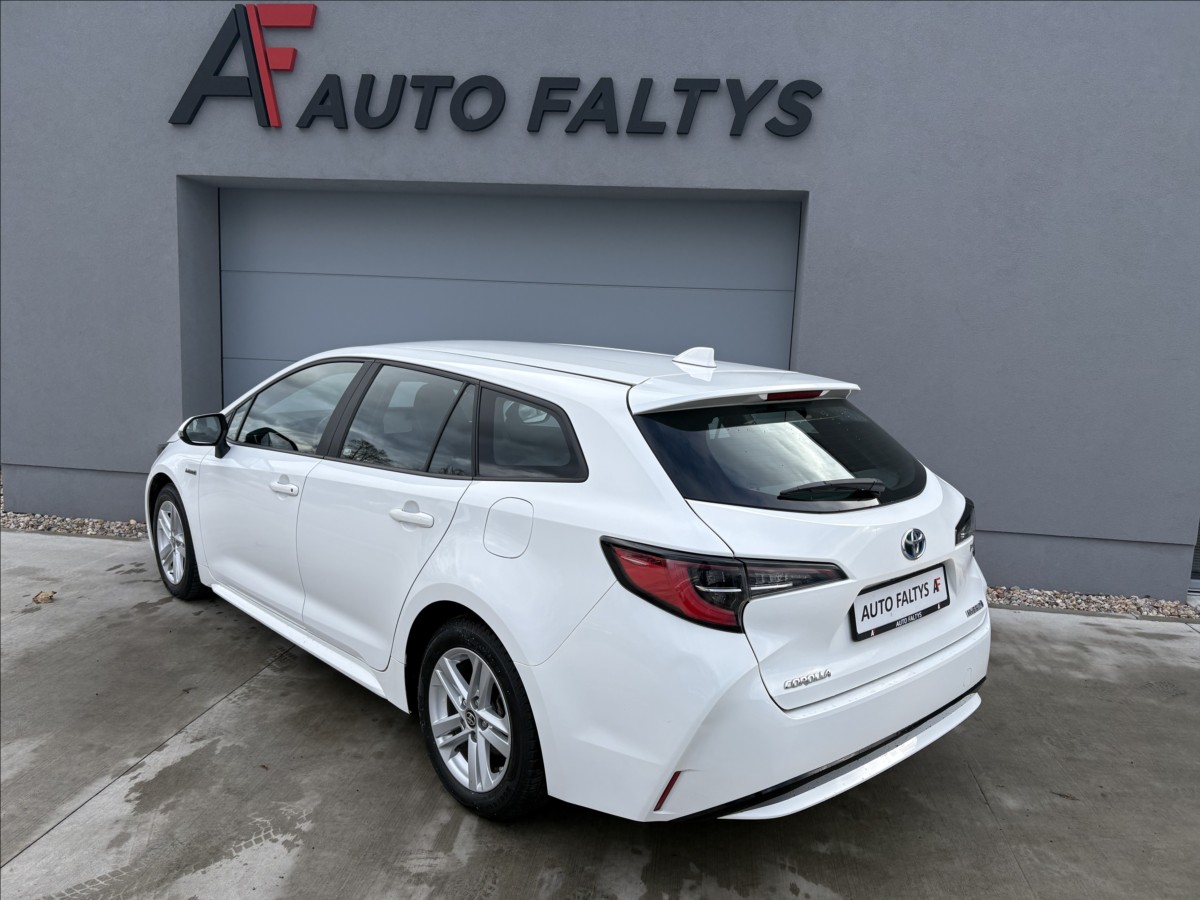 toyota-corolla-1-8-hybrid-automat-1maj-cz - 3