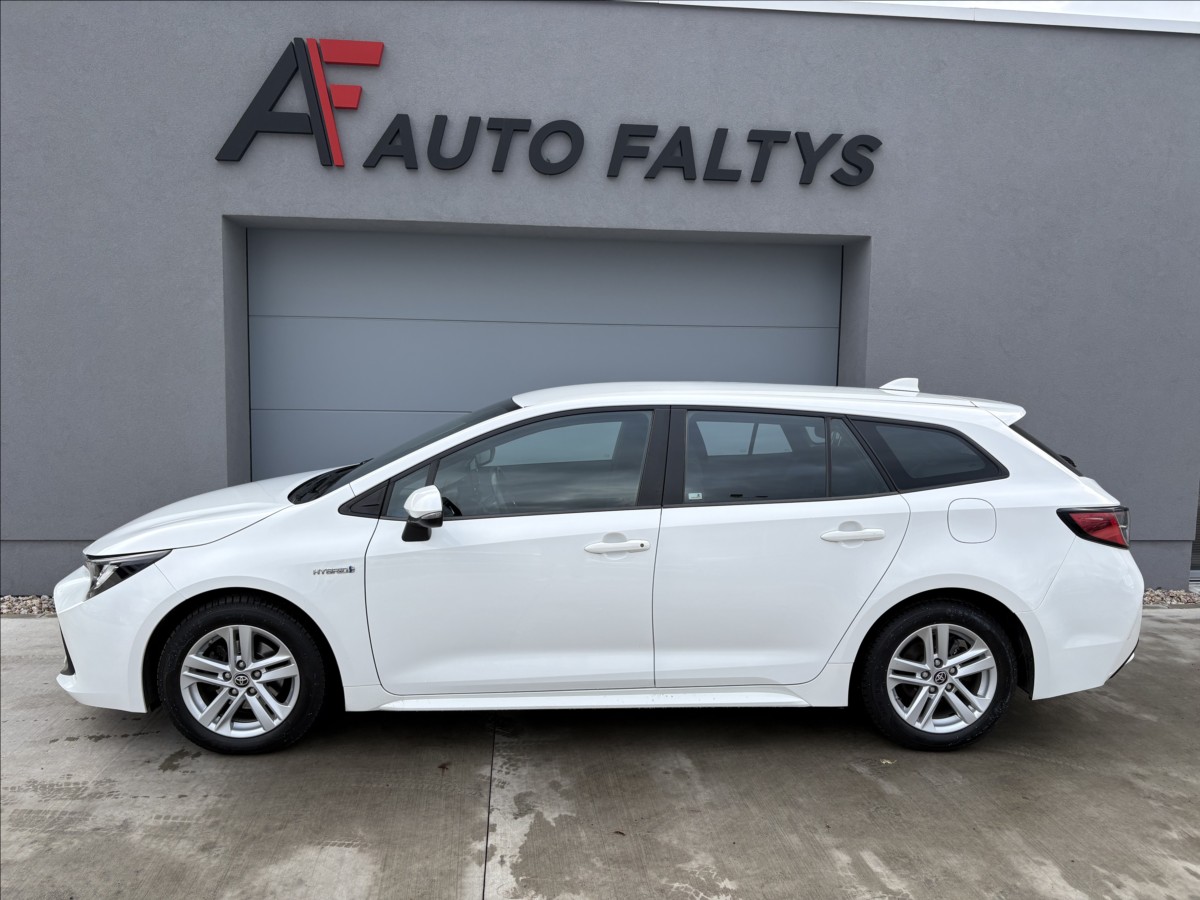 toyota-corolla-1-8-hybrid-automat-1maj-cz - 4