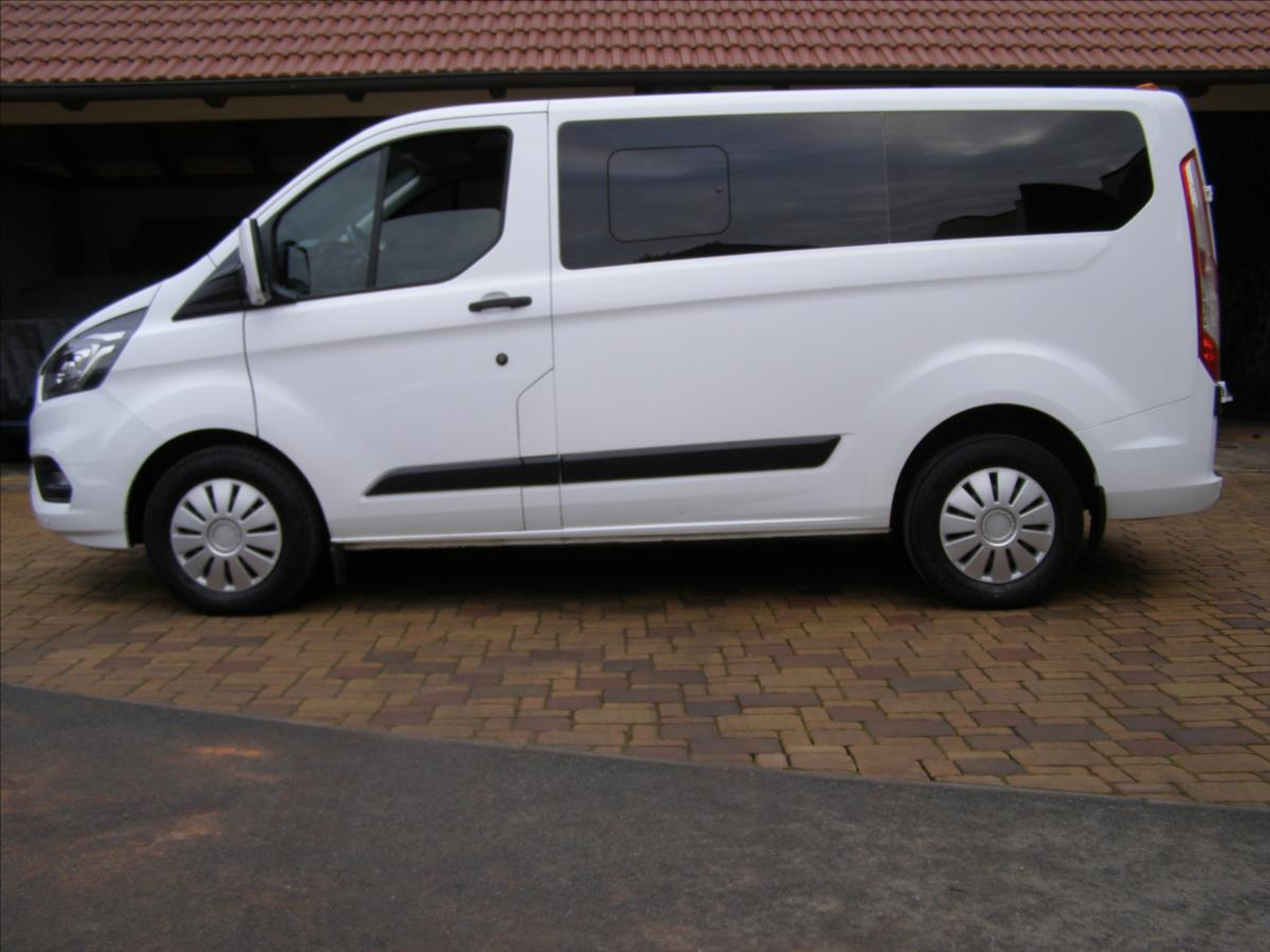 ford-transit-custom-2-0-minibus-custom-facelift - 1