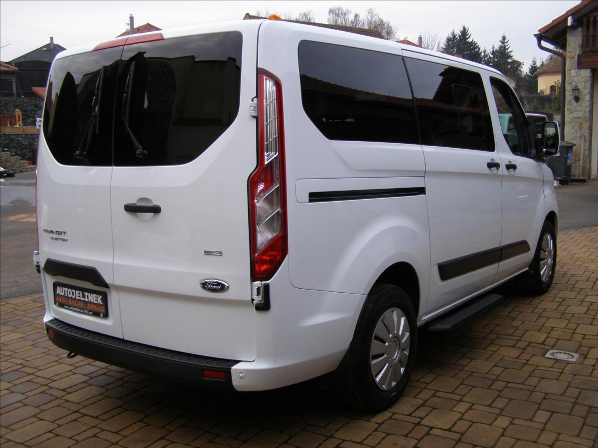 ford-transit-custom-2-0-minibus-custom-facelift - 4