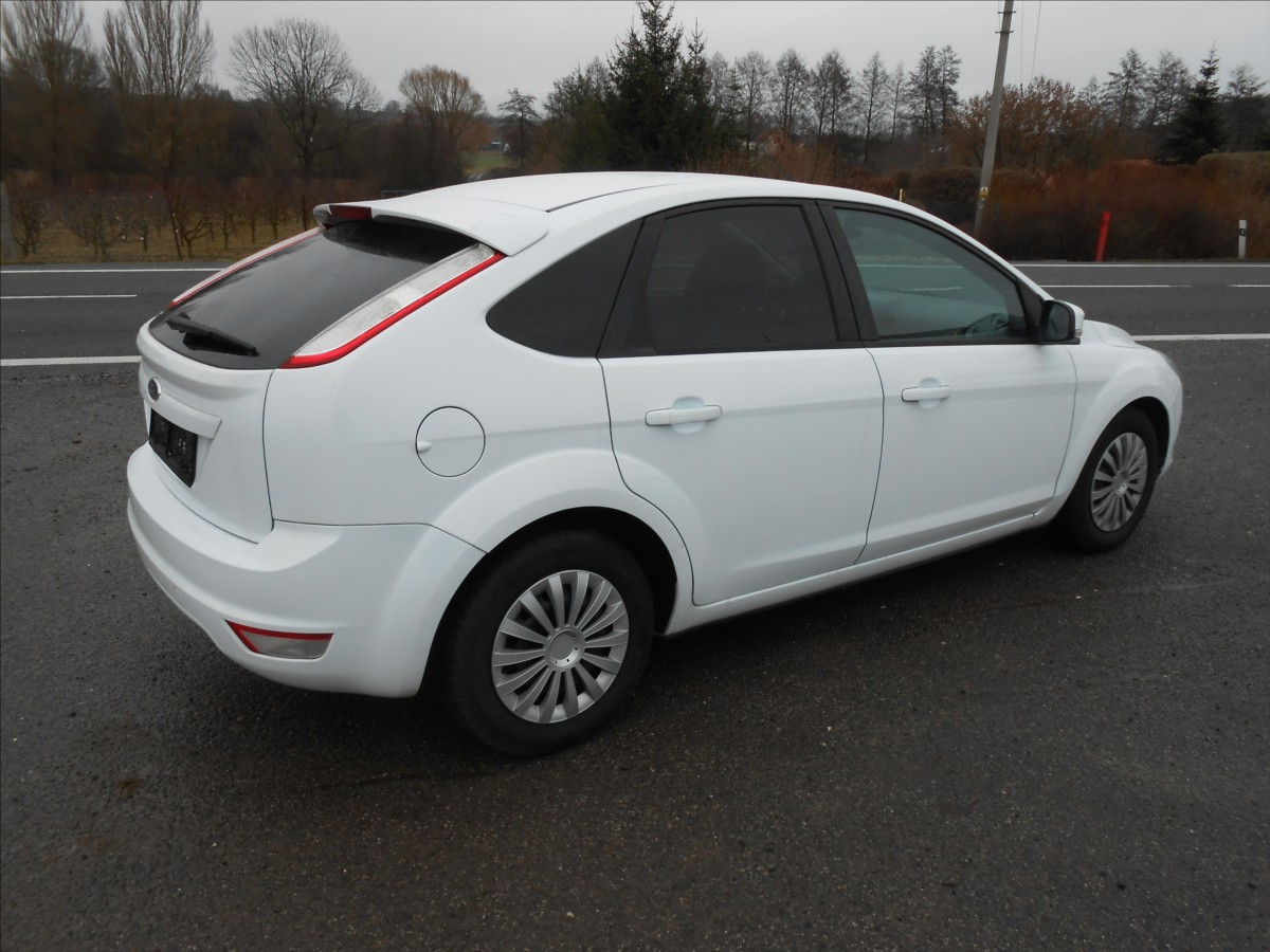 ford-focus-1-6-74-kw-klima-serviska - 5