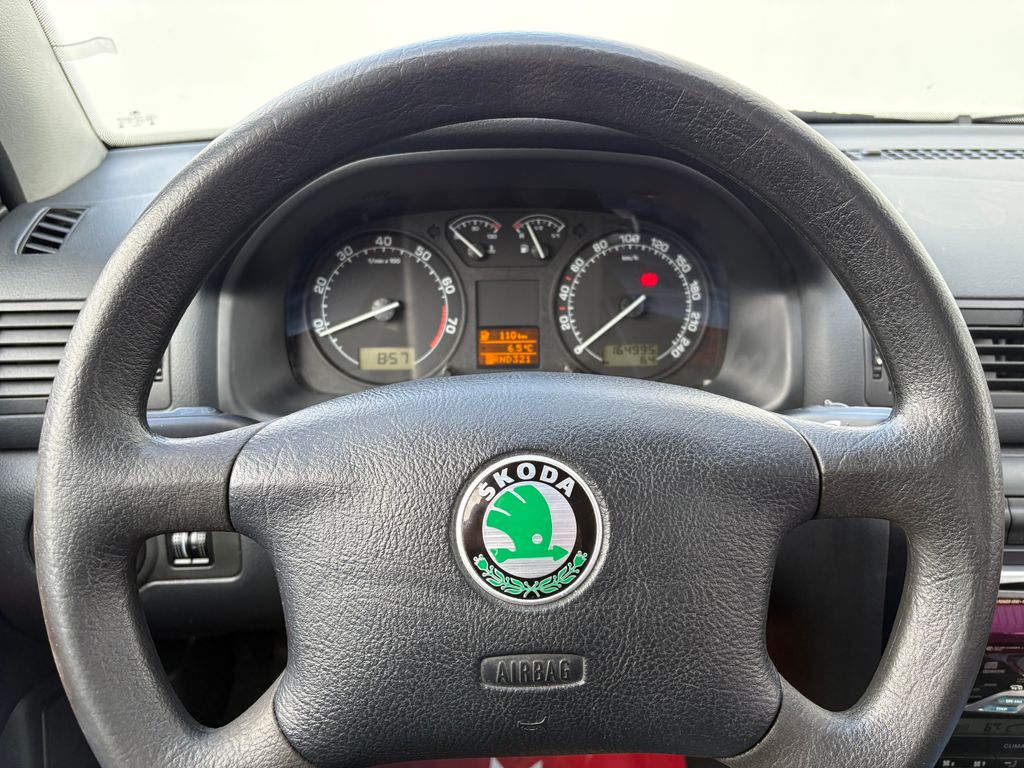 skoda-octavia-2-0i-85kw-automat-klima - 7
