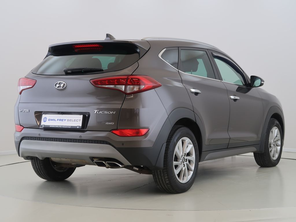 hyundai-tucson-2-0crdi-100kwcz-manual-4x4 - 4